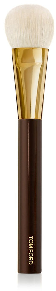 cream foundation brush