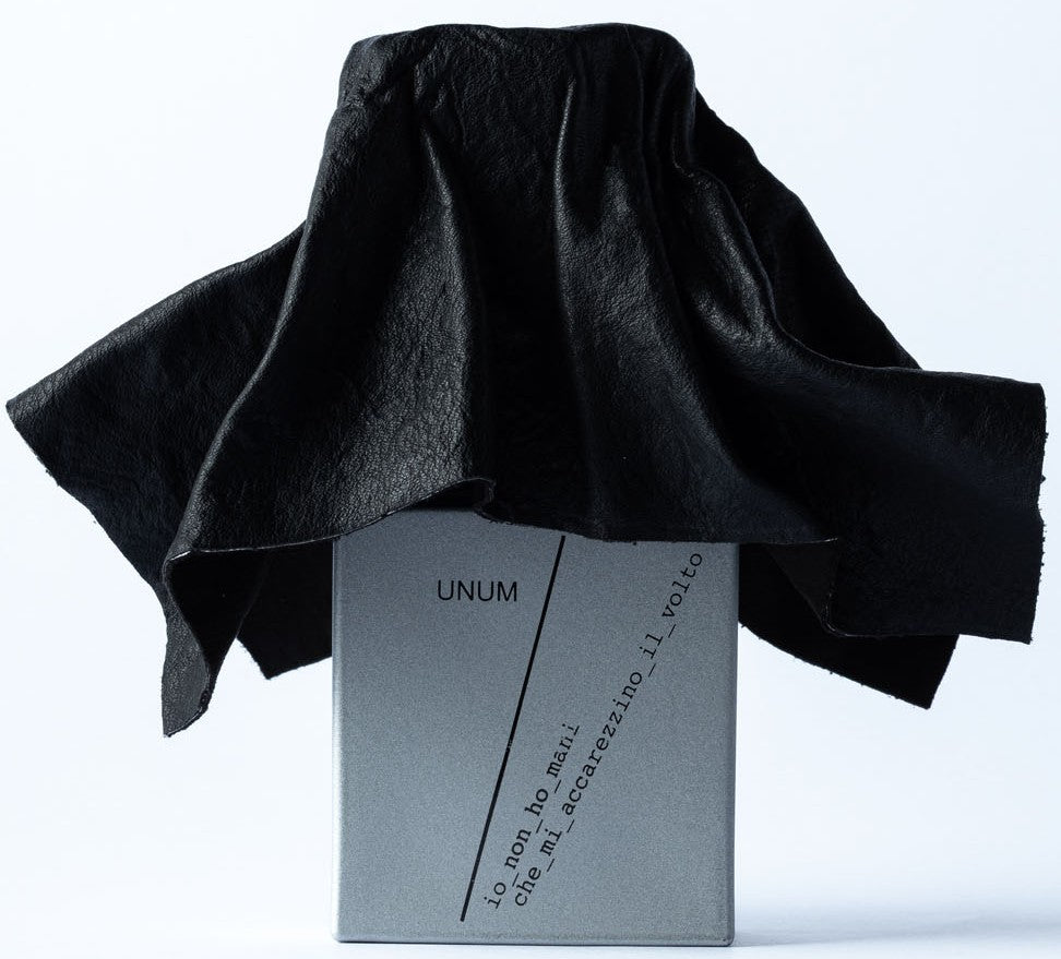 Io Non Ho Mani Che…. Extrait de Parfum
