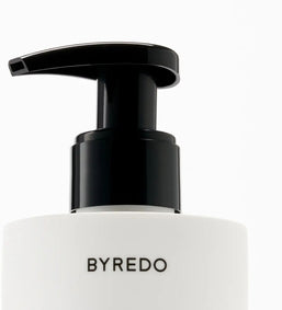 black saffron body lotion