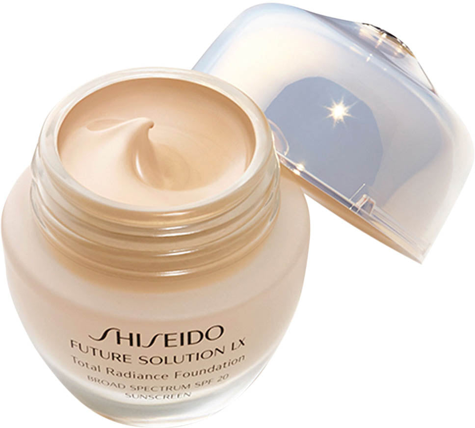 Total Radiance Foundation SPF 20 Ricco Fondotinta Setoso per Uno