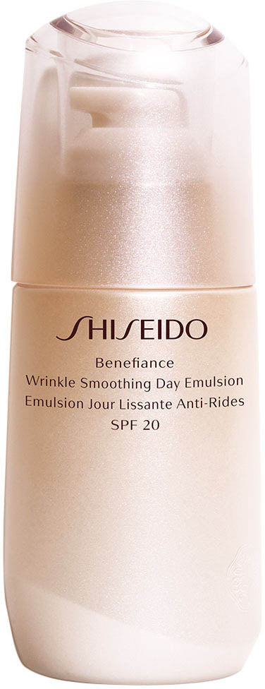 benefiance wrinkle smoothing day emulsion