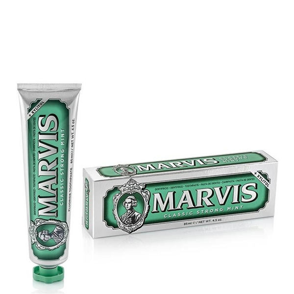 Classic Strong Mint Dentifricio